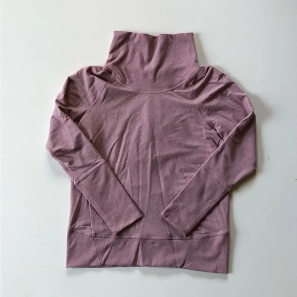 Lululemon high lines pullover - Picture 1 of 4